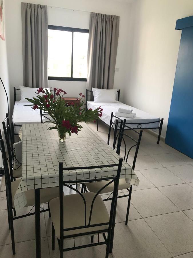 Athinas Court Apart otel Pafos Dış mekan fotoğraf